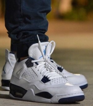 Air Jordan 4 Retro Columbia (2015)