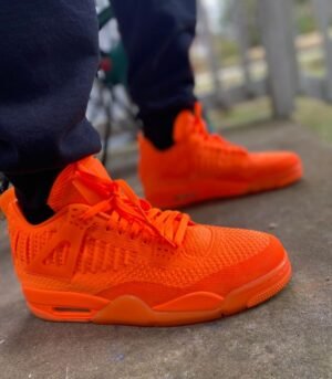 Air Jordan 4 Retro Flyknit Orange
