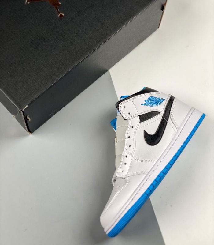Air-Jordan-1-Mid-Laser-Blue-554724-141-2.jpg