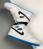 Air-Jordan-1-Mid-Laser-Blue-554724-141-4.jpg