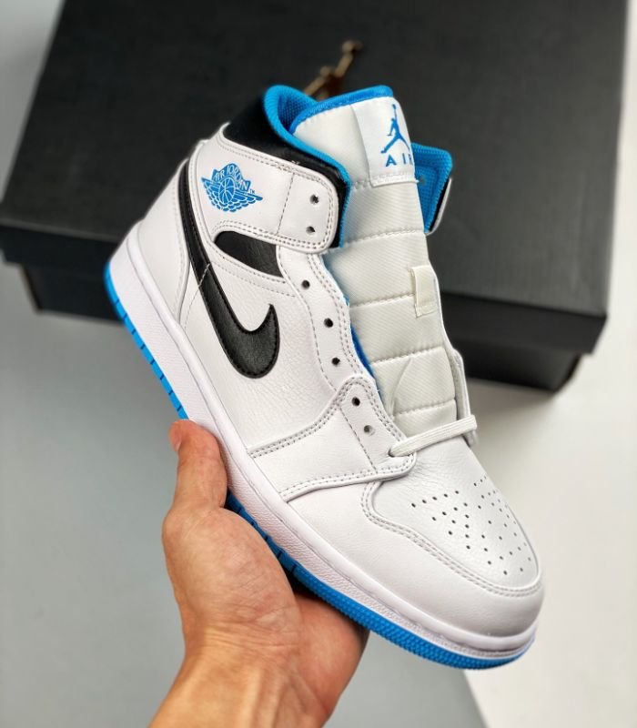 Air-Jordan-1-Mid-Laser-Blue-554724-141-6.jpg