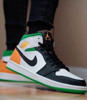 Air Jordan 1 Mid Oakland