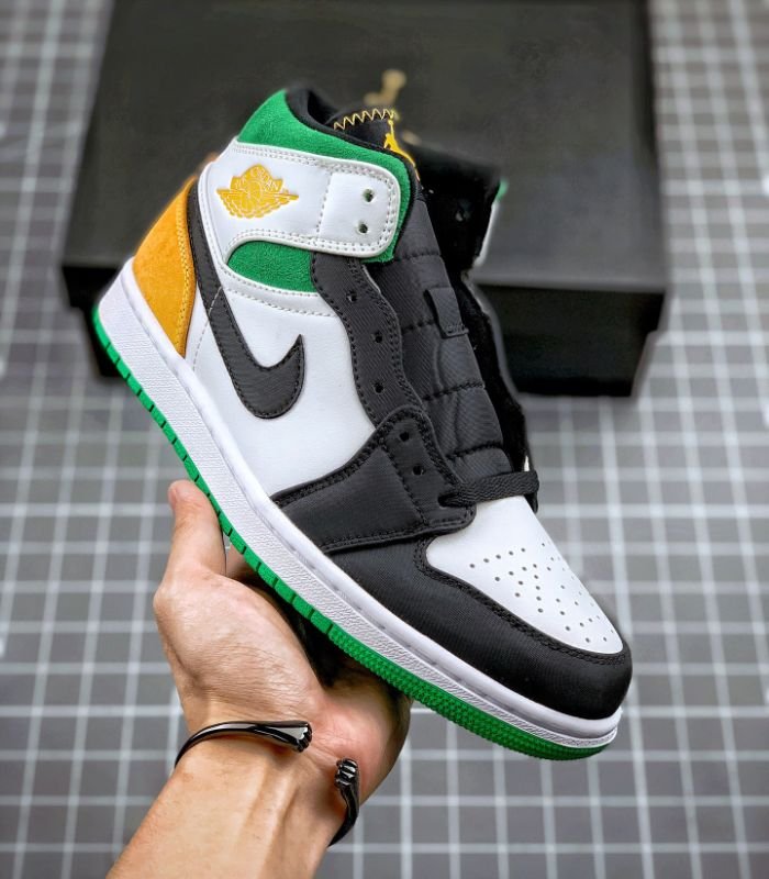 Air-Jordan-1-Mid-Oakland-852542-101-2.jpg