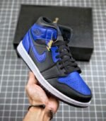 Air-Jordan-1-Mid-Royal-2020-554724-068-2.jpg