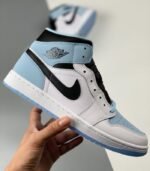 Air-Jordan-1-Mid-SE-Ice-Blue-2023-DV1308-104-3.jpg