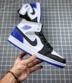 Air-Jordan-1-Mid-SE-Royal-Black-Toe-852542-102-3.jpg