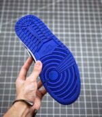 Air-Jordan-1-Mid-SE-Royal-Black-Toe-852542-102-6.jpg