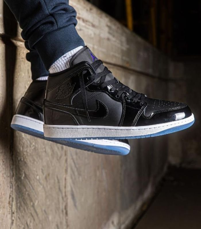 Air-Jordan-1-Mid-SE-Space-Jam-DV1308-004-1.jpg
