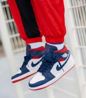 Air Jordan 1 Mid SE USA