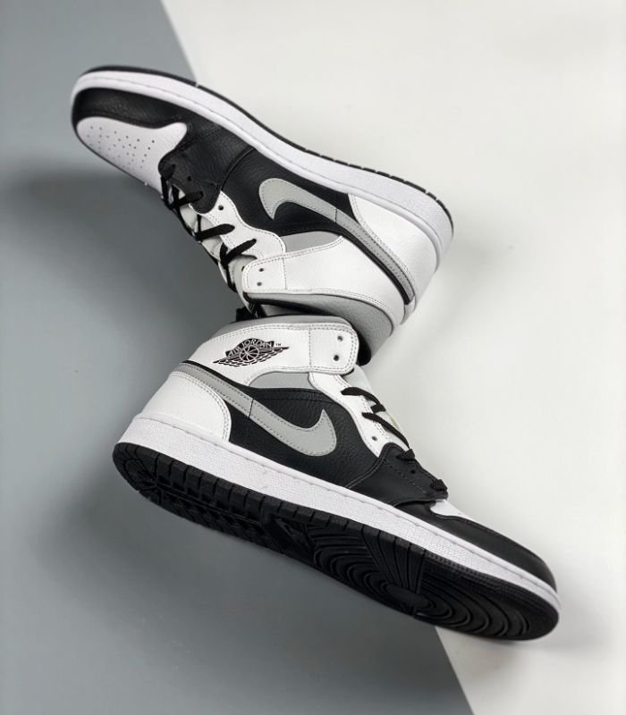 Air-Jordan-1-Mid-White-Shadow-554724-073-4.jpg
