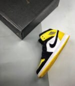 Air-Jordan-1-Mid-Yellow-Toe-Black-852542-071-3.jpg