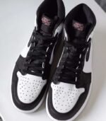 Air-Jordan-1-Retro-High-OG-Bleached-Coral-555088-108-5.jpg