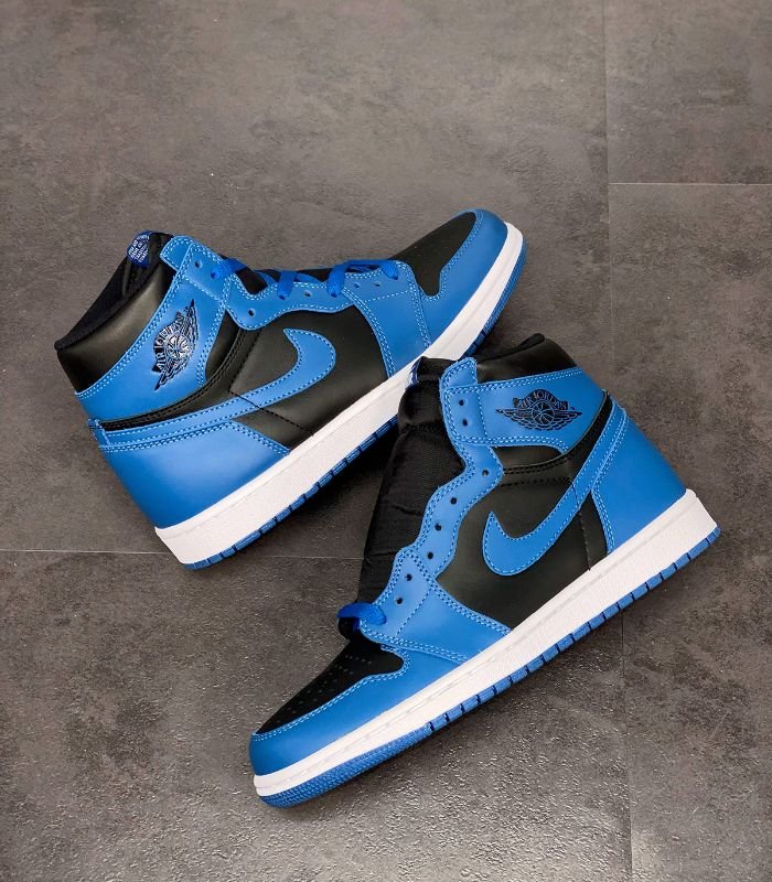Air-Jordan-1-Retro-High-OG-Dark-Marina-Blue-555088-404-3