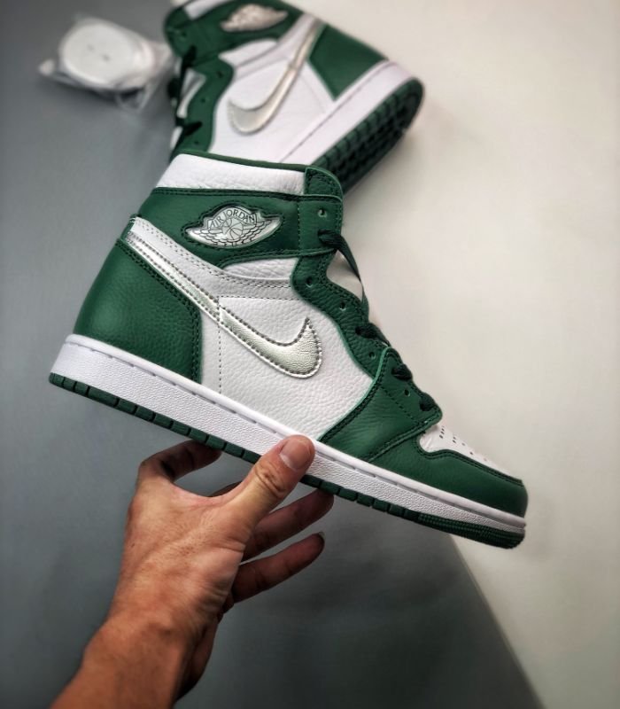Air-Jordan-1-Retro-High-OG-Gorge-Green-DZ5485-303-3