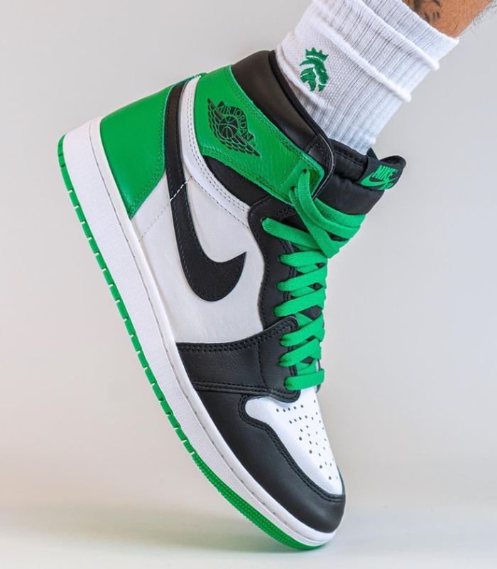 Air-Jordan-1-Retro-High-OG-Lucky-Green-DZ5485-031-1