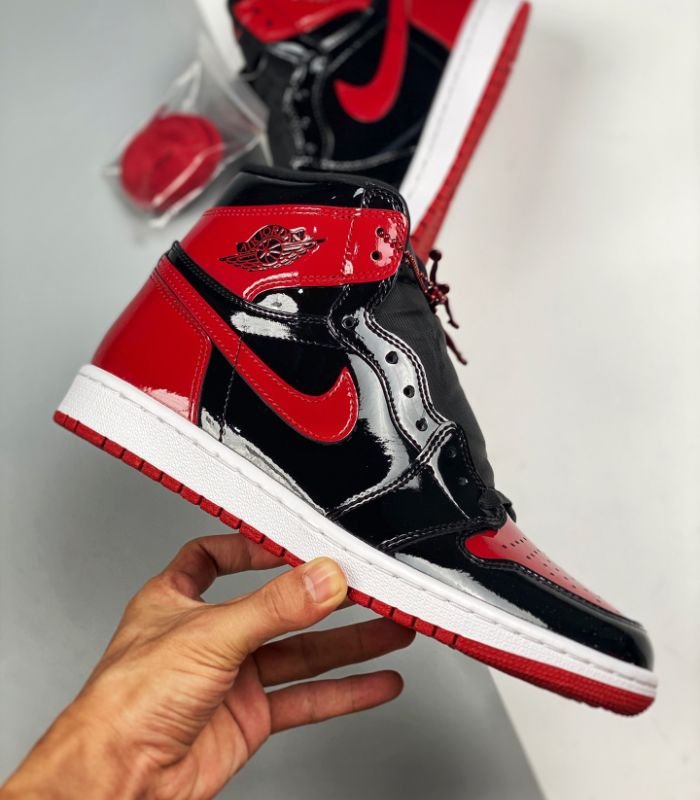 Air-Jordan-1-Retro-High-OG-Patent-Bred-555088-063-3