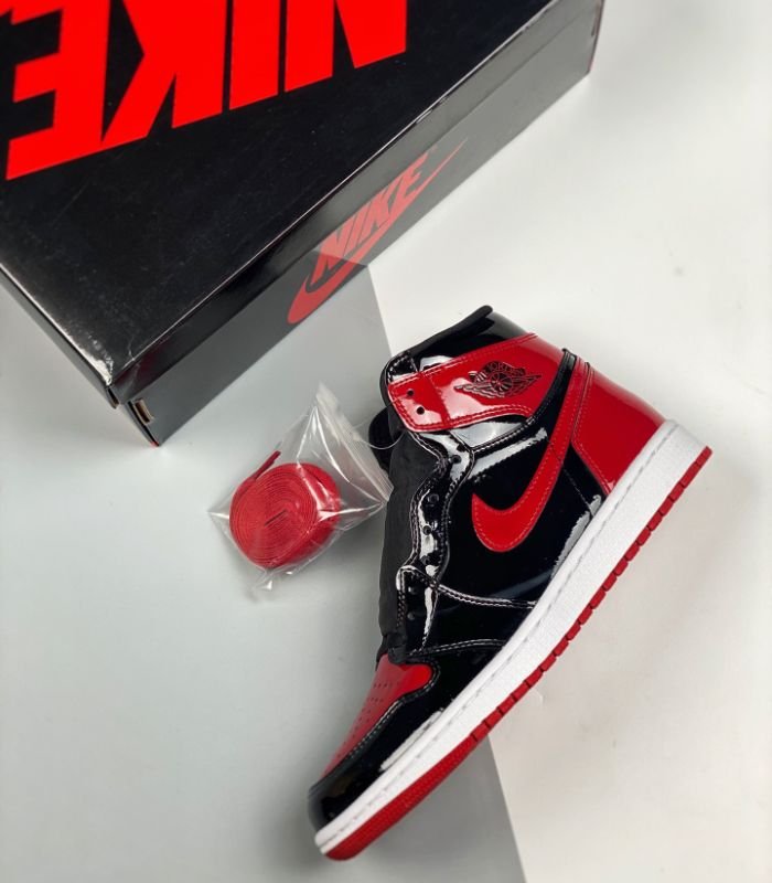 Air-Jordan-1-Retro-High-OG-Patent-Bred-555088-063-4