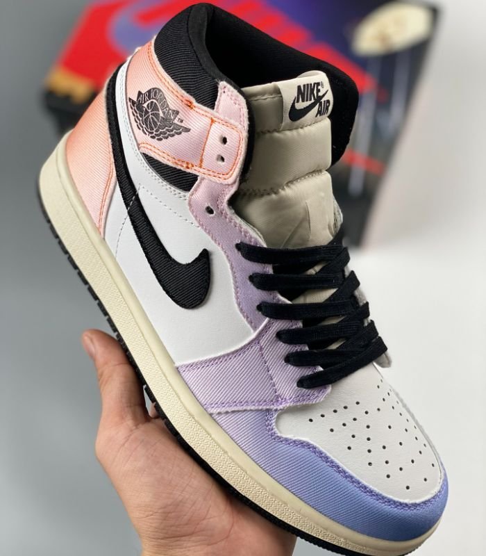 Air-Jordan-1-Retro-High-OG-Skyline-DX0054-805-2