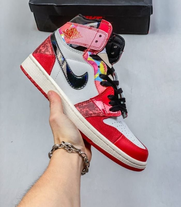 Air-Jordan-1-Retro-High-OG-Spider-Man-Across-the-Spider-Verse-DV1748-601-4