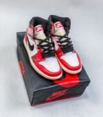 Air-Jordan-1-Retro-High-OG-Spider-Man-Across-the-Spider-Verse-DV1748-601-5