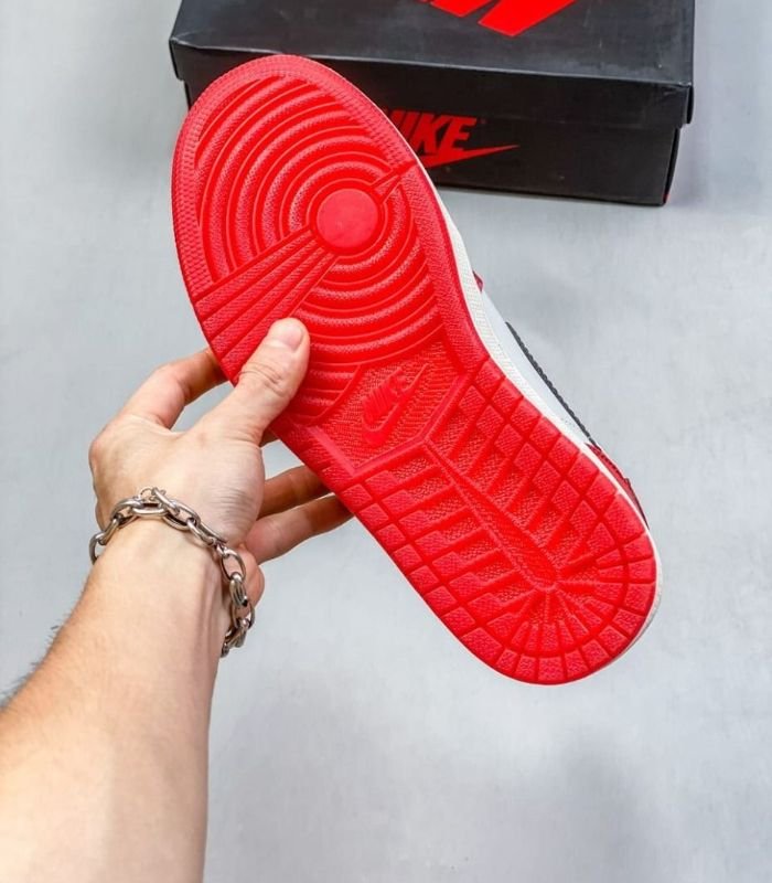 Air-Jordan-1-Retro-High-OG-Spider-Man-Across-the-Spider-Verse-DV1748-601-6