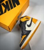 Air-Jordan-1-Retro-High-OG-Taxi-555088-711-4