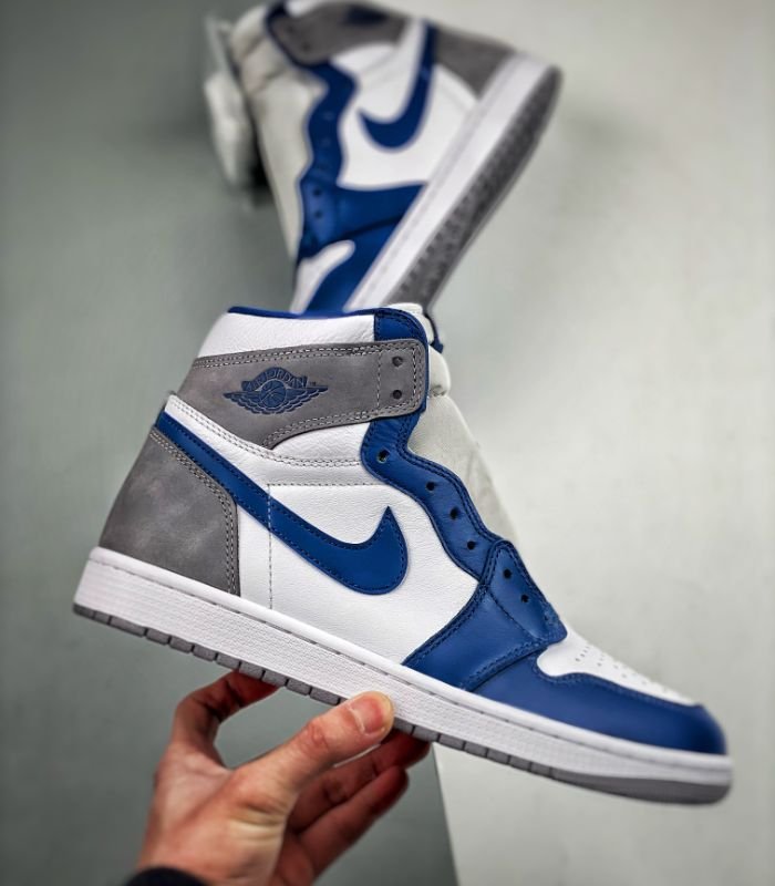 Air-Jordan-1-Retro-High-OG-True-Blue-DZ5485-410-3