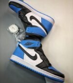 Air-Jordan-1-Retro-High-OG-UNC-Toe-DZ5485-400-5