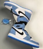 Air-Jordan-1-Retro-High-OG-University-Blue-555088-134-4