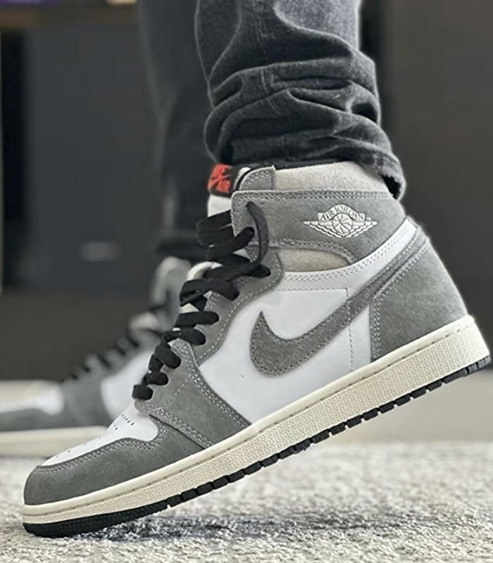 Air-Jordan-1-Retro-High-OG-Washed-Black-DZ5485-051-1