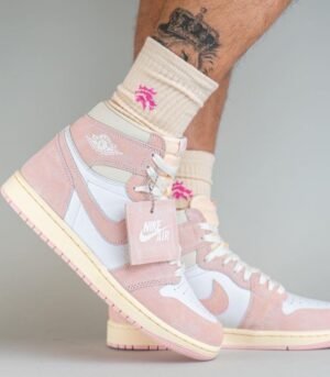 Air Jordan 1 Retro High OG Washed Pink (Women's)