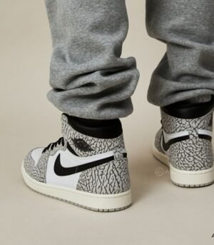 Air Jordan 1 Retro High OG Bianco Cemento