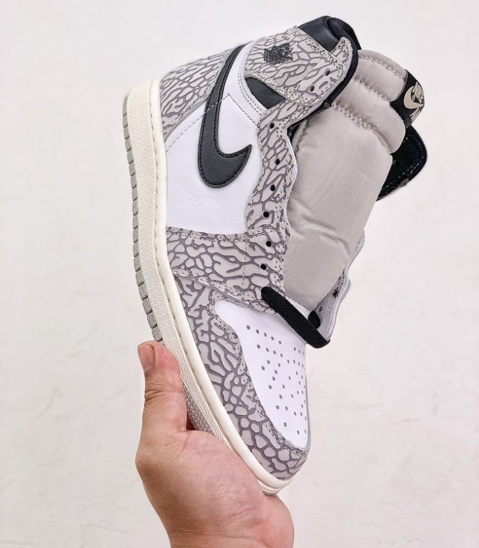 Air-Jordan-1-Retro-High-OG-White-Cement-DZ5485-052-4