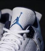 Air-Jordan-4-Columbia-Retro-2015-joli-cliche-3.jpg