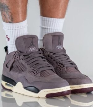 Air Jordan 4 A Ma Maniére Violet Ore