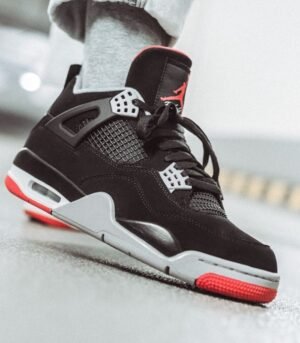 Air Jordan 4 Bred (2019)