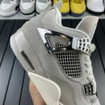 Air-Jordan-4-Retro-Frozen-Moments-AQ9129-001-4.jpg