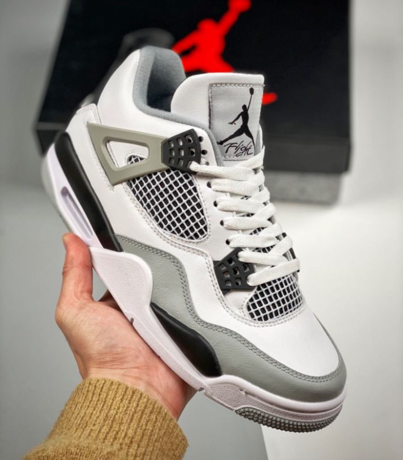 Air-Jordan-4-Retro-Military-Black-DH6927-111-2-1.jpg