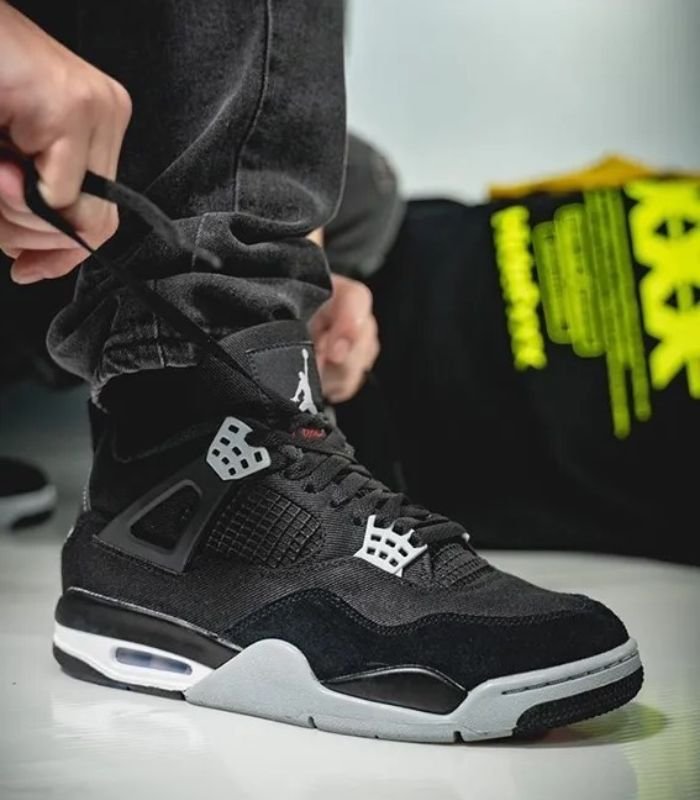 Air-Jordan-4-Retro-SE-Black-Canvas-DH7138-006-1.jpg