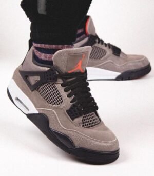 Air Jordan 4 Taupe Haze