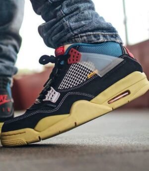 Air Jordan 4 Union Off Noir