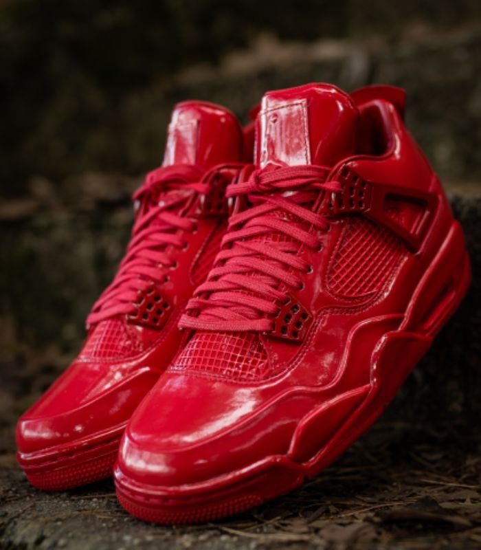 air-jordan-11lab4-university-red-719864-600-4.jpg