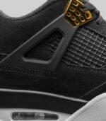 air-jordan-4-royalty-308497-032-1.jpg