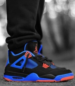 Air Jordan 4 Retro Cavs