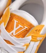 giay-louis-vuitton-trainer-yellow-monogram-denim-white-sieu-cap-5.jpg