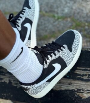 Air Jordan 1 Retro Low OG Black Cement