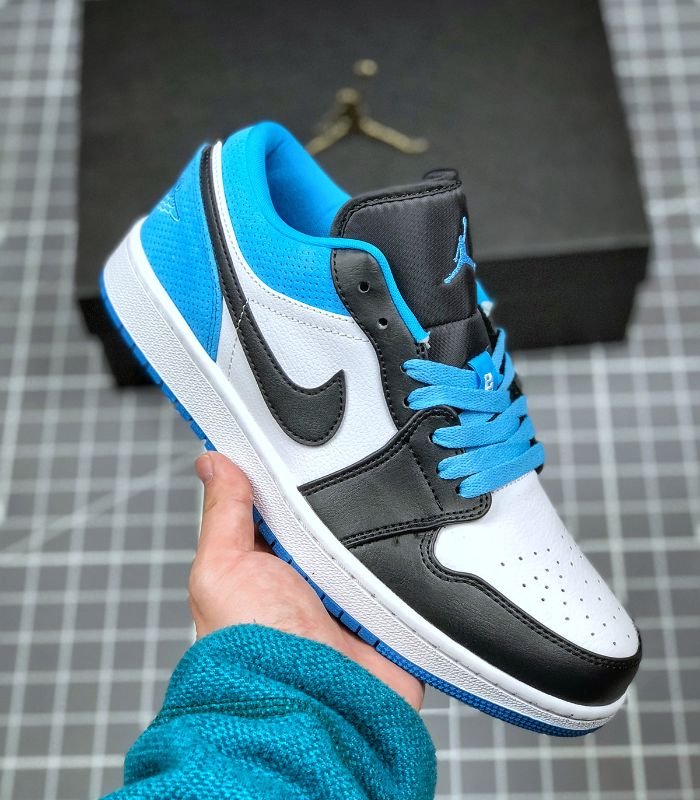 Air-Jordan-1-Low-Laser-Blue-CK3022-004-2.jpg