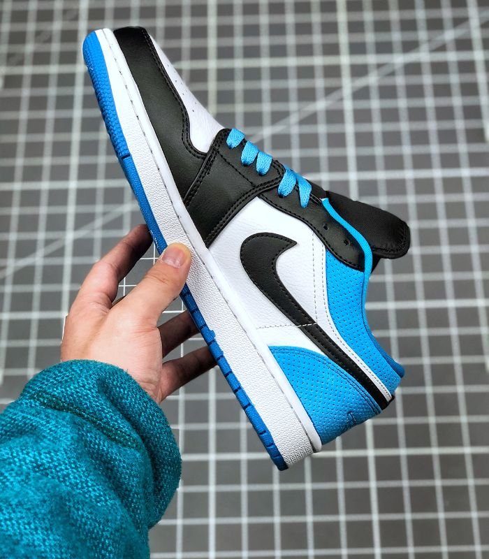 Air-Jordan-1-Low-Laser-Blue-CK3022-004-3.jpg