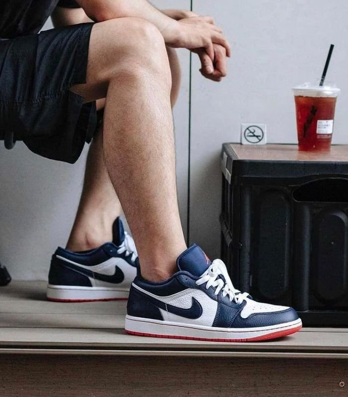 Air-Jordan-1-Low-Obsidian-Ember-Glow-553558-481-1.jpg