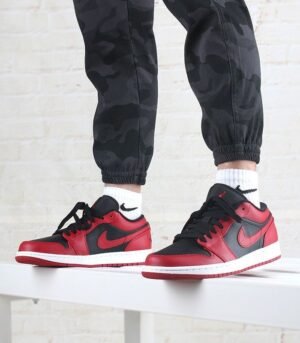 Air Jordan 1 Low Reverse Bred